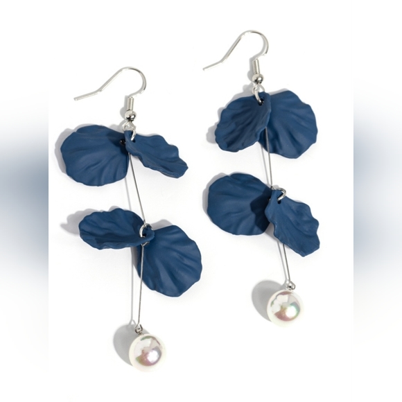 paparazzi Jewelry - Edwardian Era Blue Earrings 💙 SALE